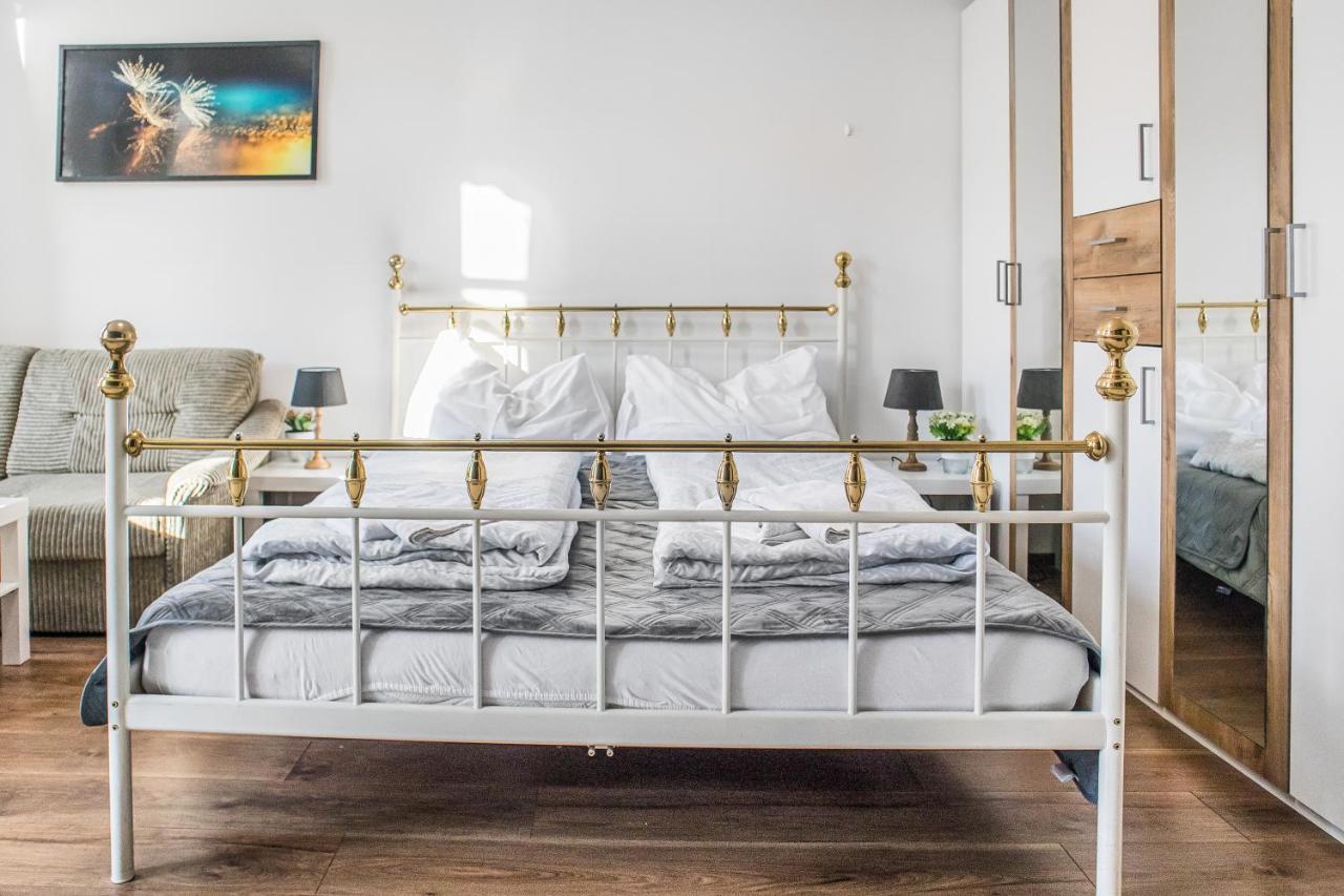 Adorable 2Br Apt. Near Millenium Tower And Danube Appartement Wenen Buitenkant foto